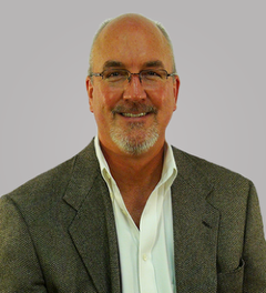 Dan Nash headshot